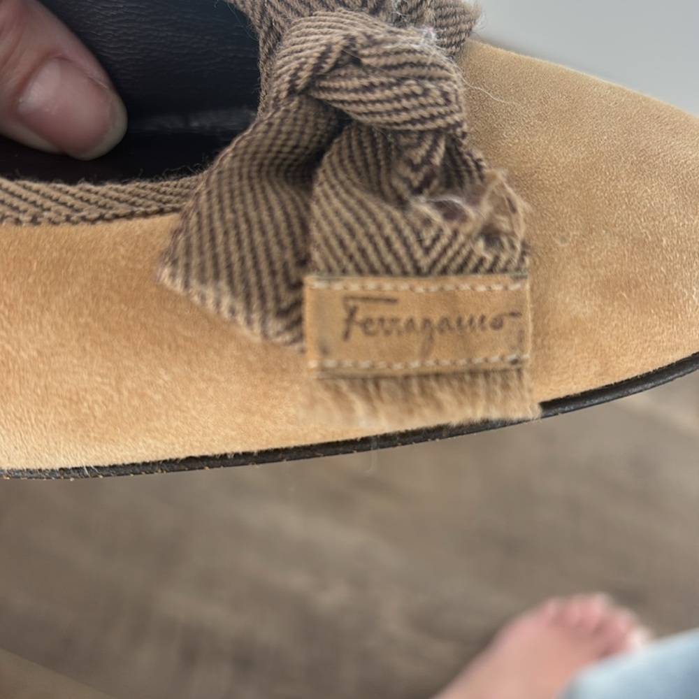 Shoes - Picture 5 of 5